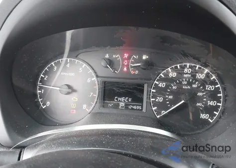 2016 Nissan Sentra S z USA, uszkodzony, nr VIN 3N1AB7AP3GY221677